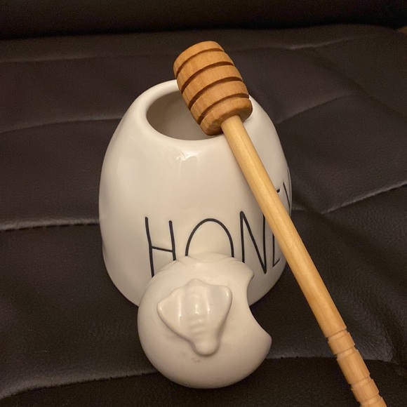 NWT IN BOX / Rae Dunn adorable ceramic Honey 🍯 Jar . - Picture 6 of 10